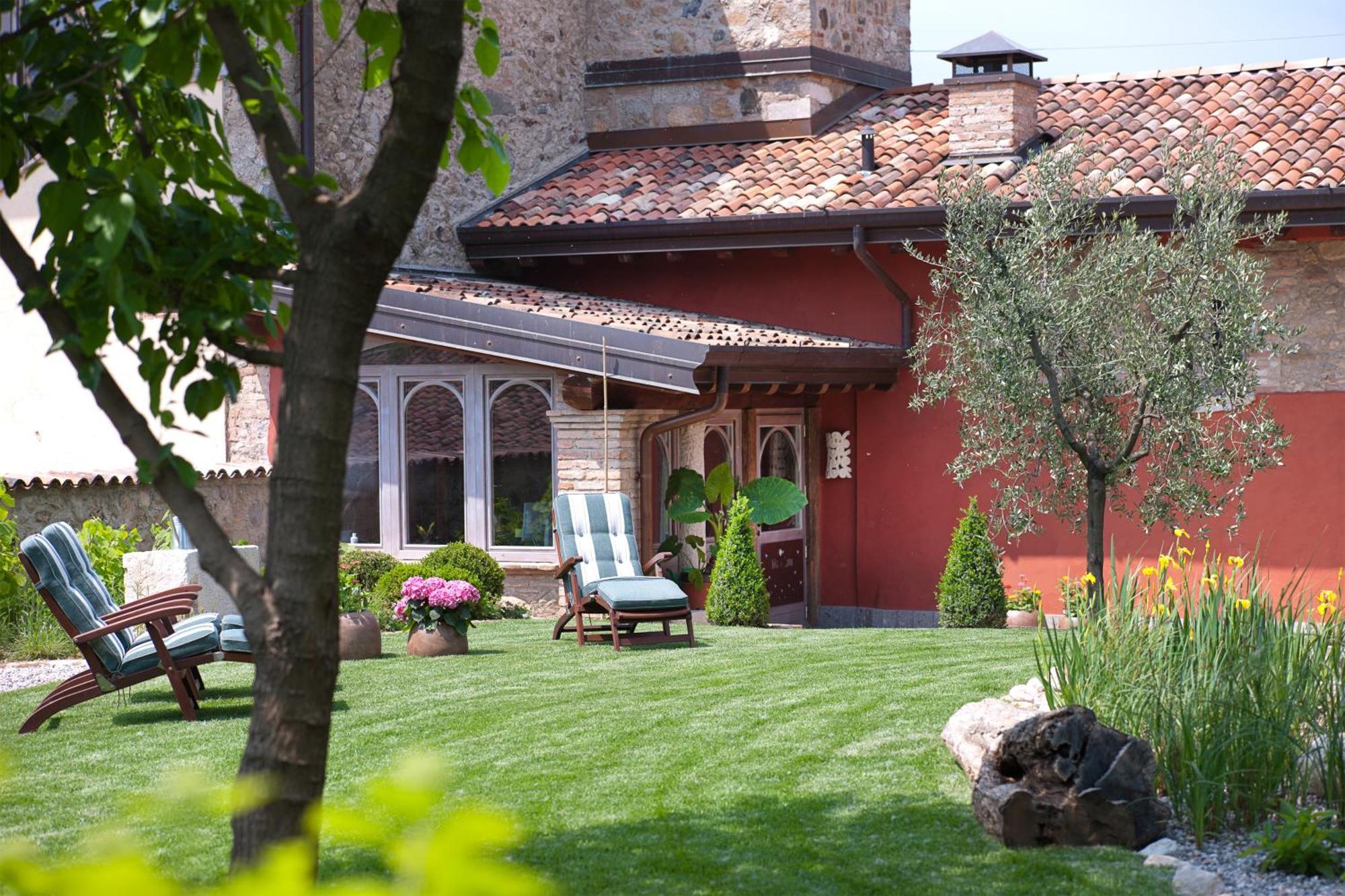 Boutique Hotel Villa Dei Campi Gavardo Exterior foto
