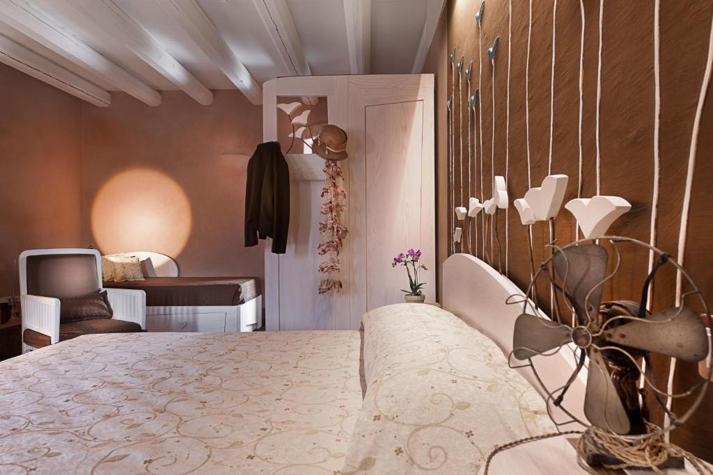 Boutique Hotel Villa Dei Campi Gavardo Habitación foto